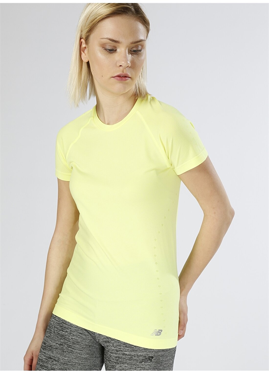 New Balance WT81820 Sarı Kadın T-Shirt