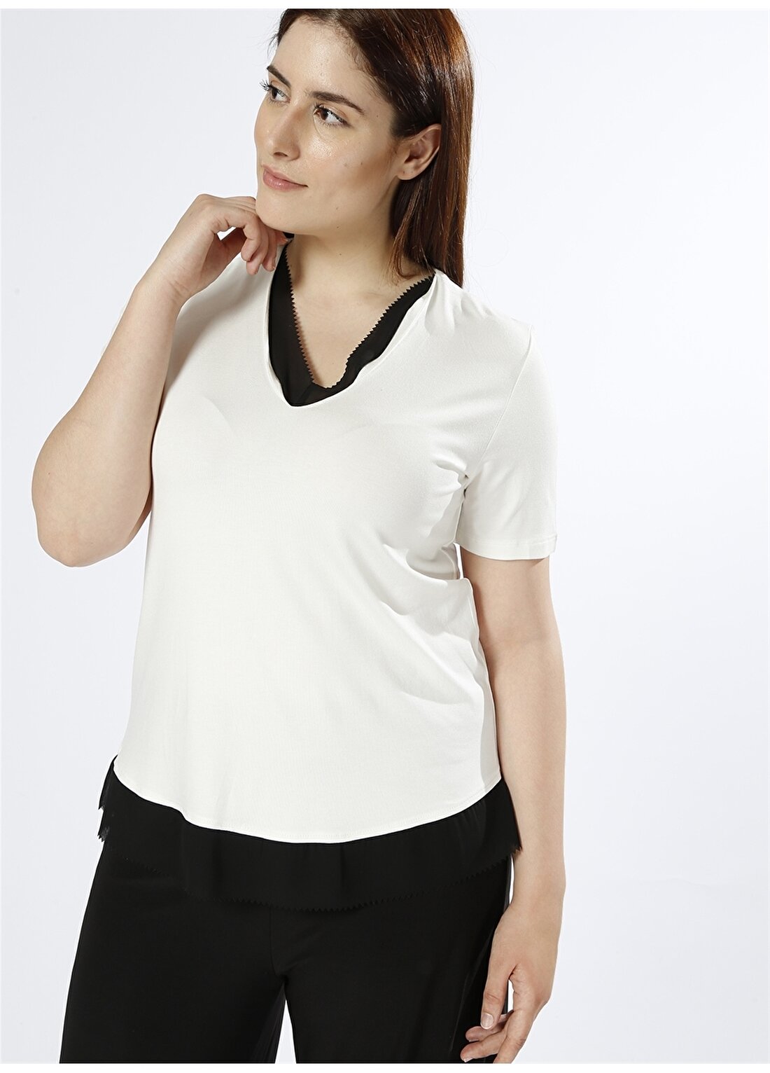 Ekol Tül Detaylı Siyah - Beyaz T-Shirt