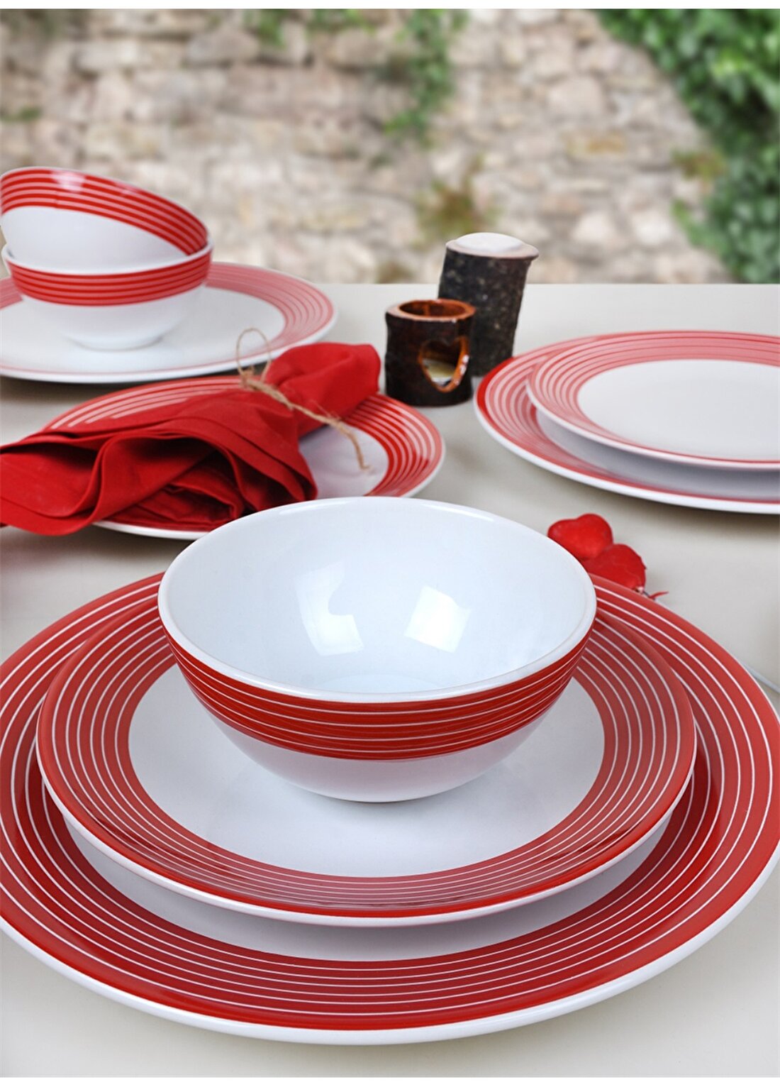 Keramika 18 Parça Ege Yemek Takımı Stripe Kırmızı