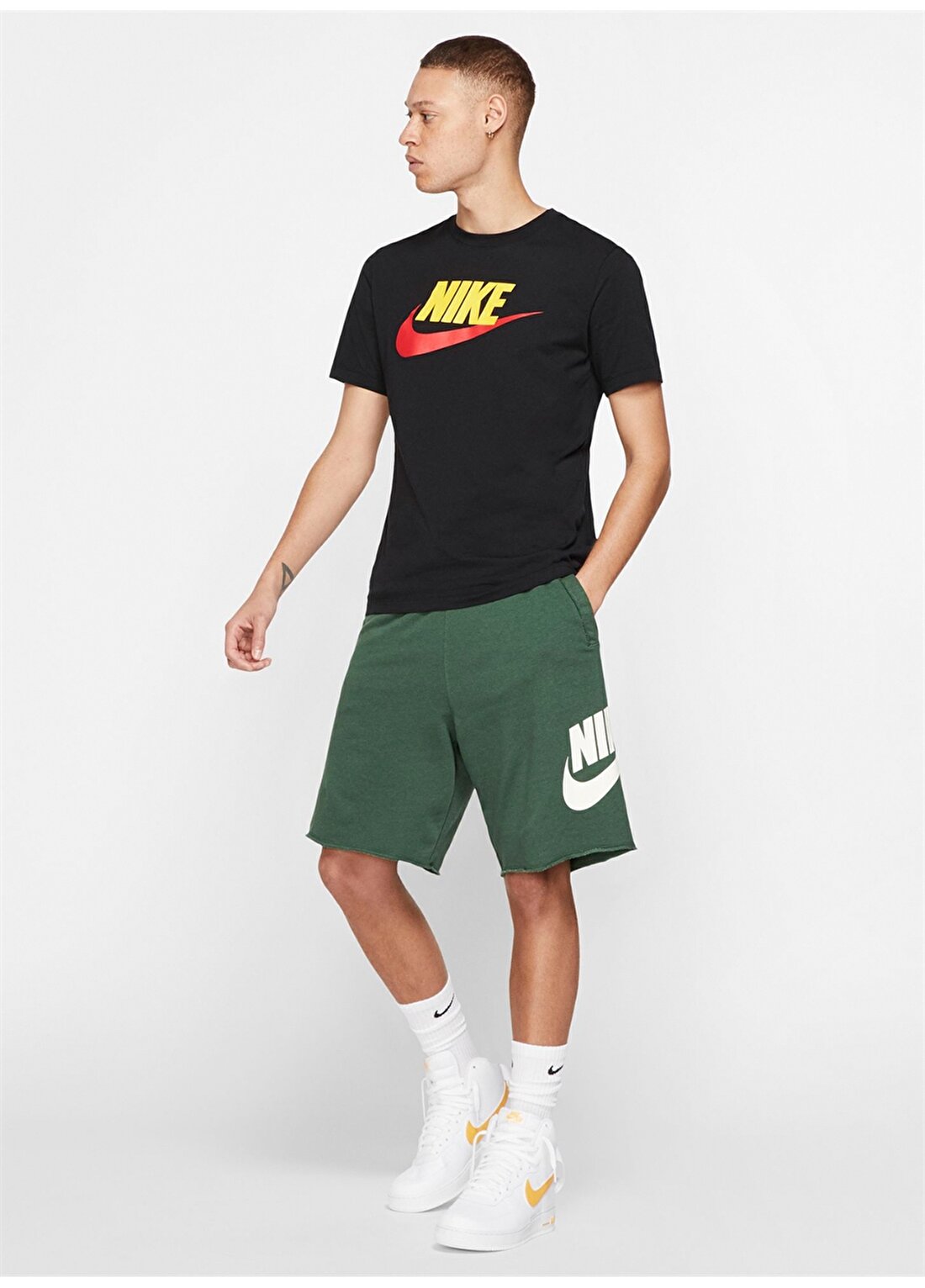 Nike Baskılı Siyah T-Shirt