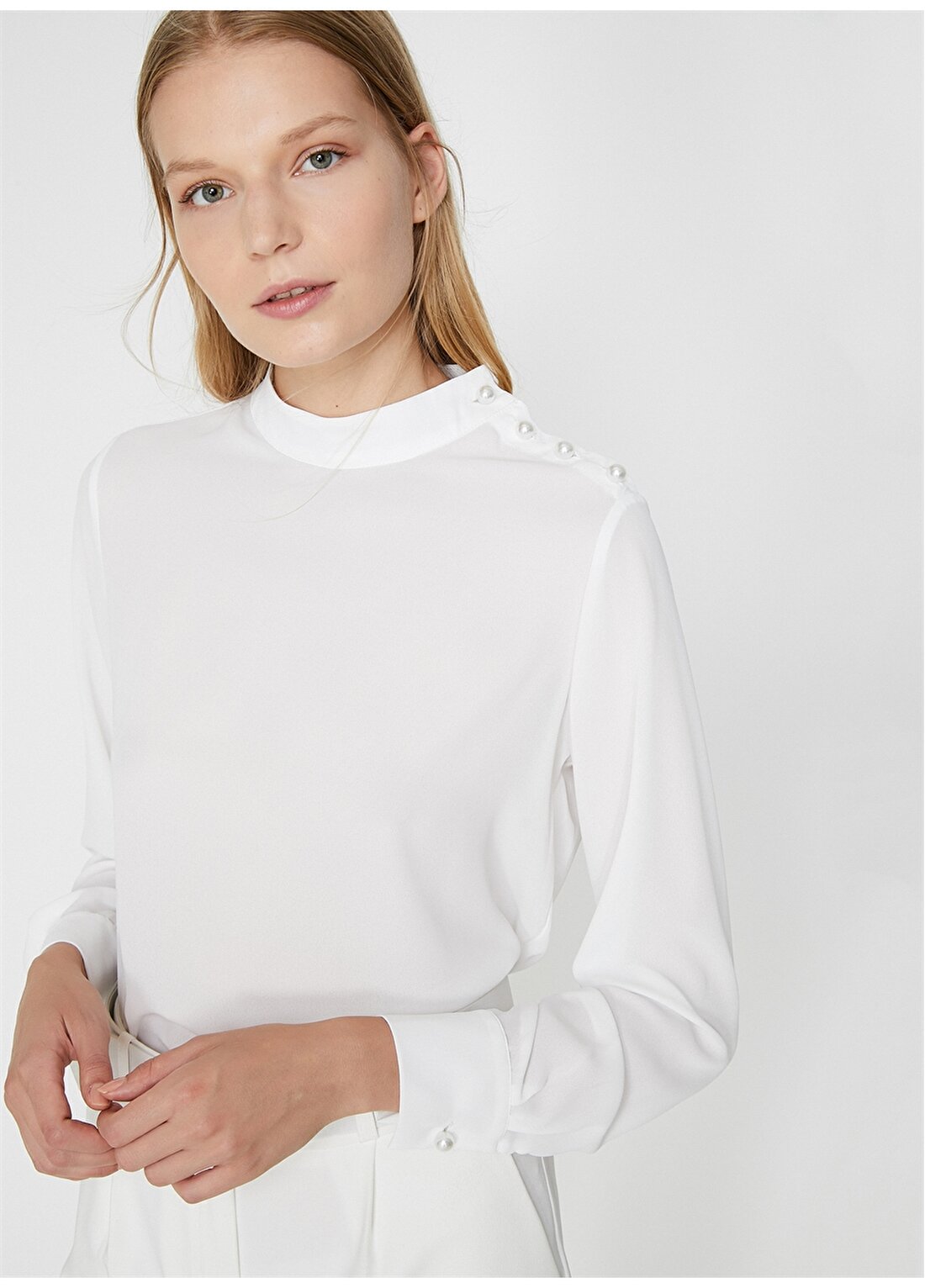 Koton İnci Detay Beyaz Bluz