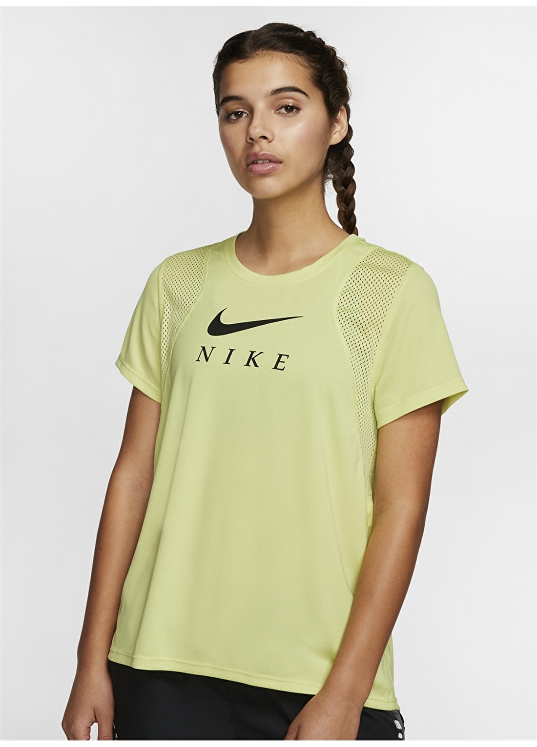 Nike CJ1982-367 W NK Run Top SS GX Bisiklet Yaka Kısa Kollu Baskılı File Detaylı Yeşil Kadın T-Shirt