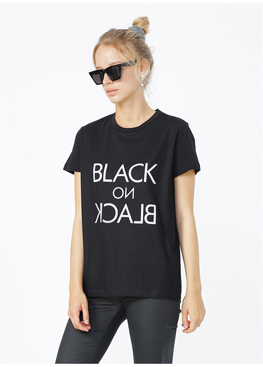 Black On Black Bisiklet Yaka Baskılı Siyah T-Shirt
