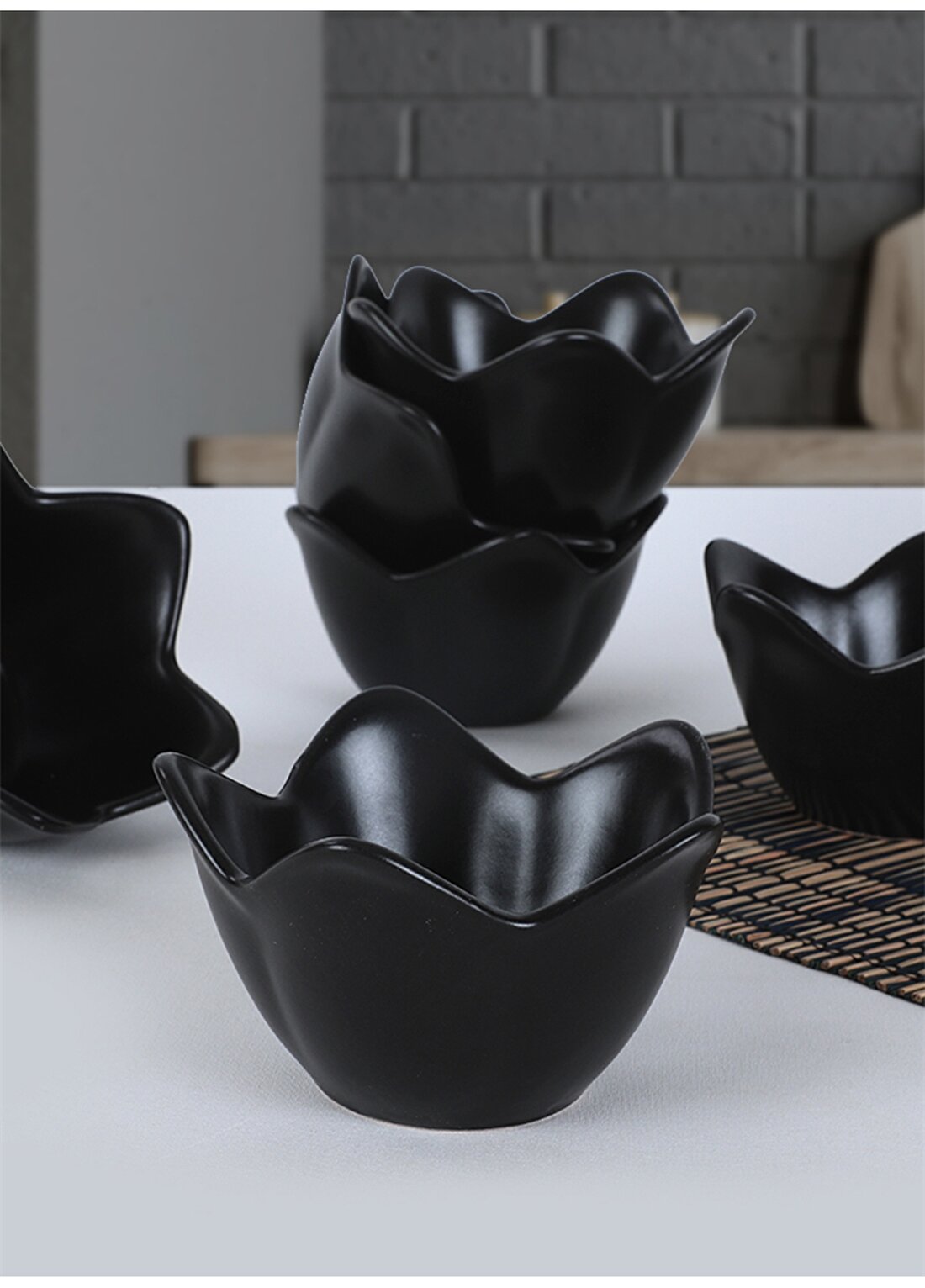 Keramika 12 Cm 6 Adet Mat Siyah Zambak Çerezlik