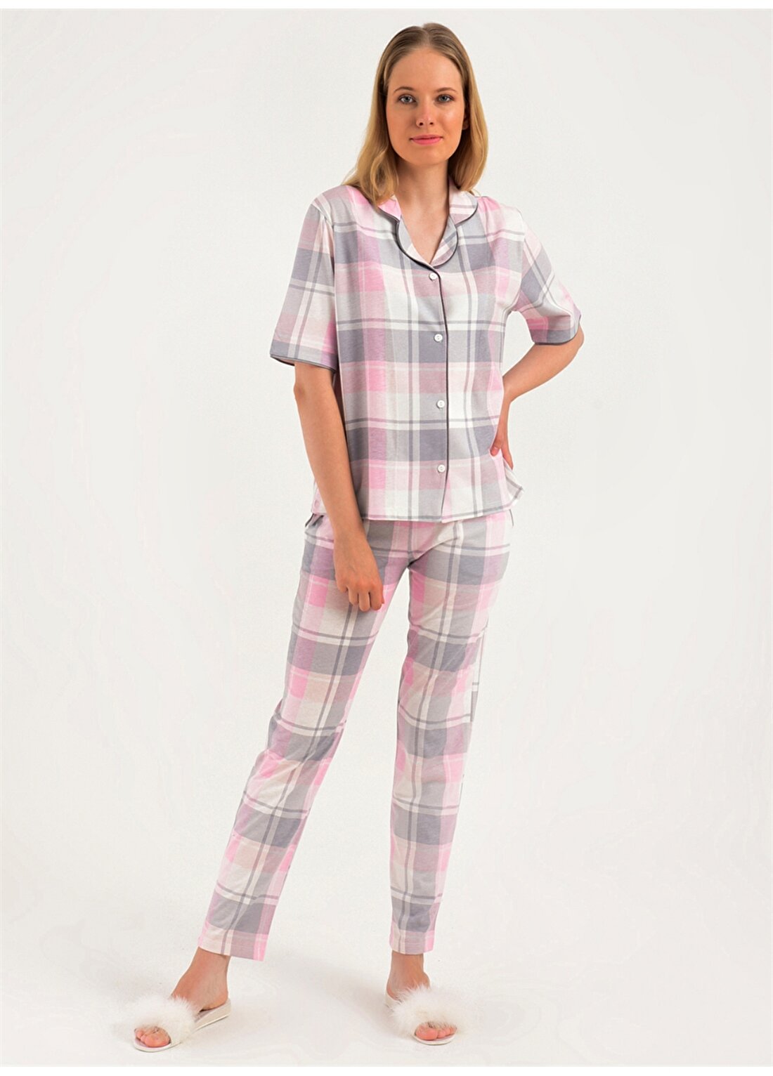 Magic Form 18280 V Yaka Normal Kalıp Desenli Gri Kadın Pijama Takımı