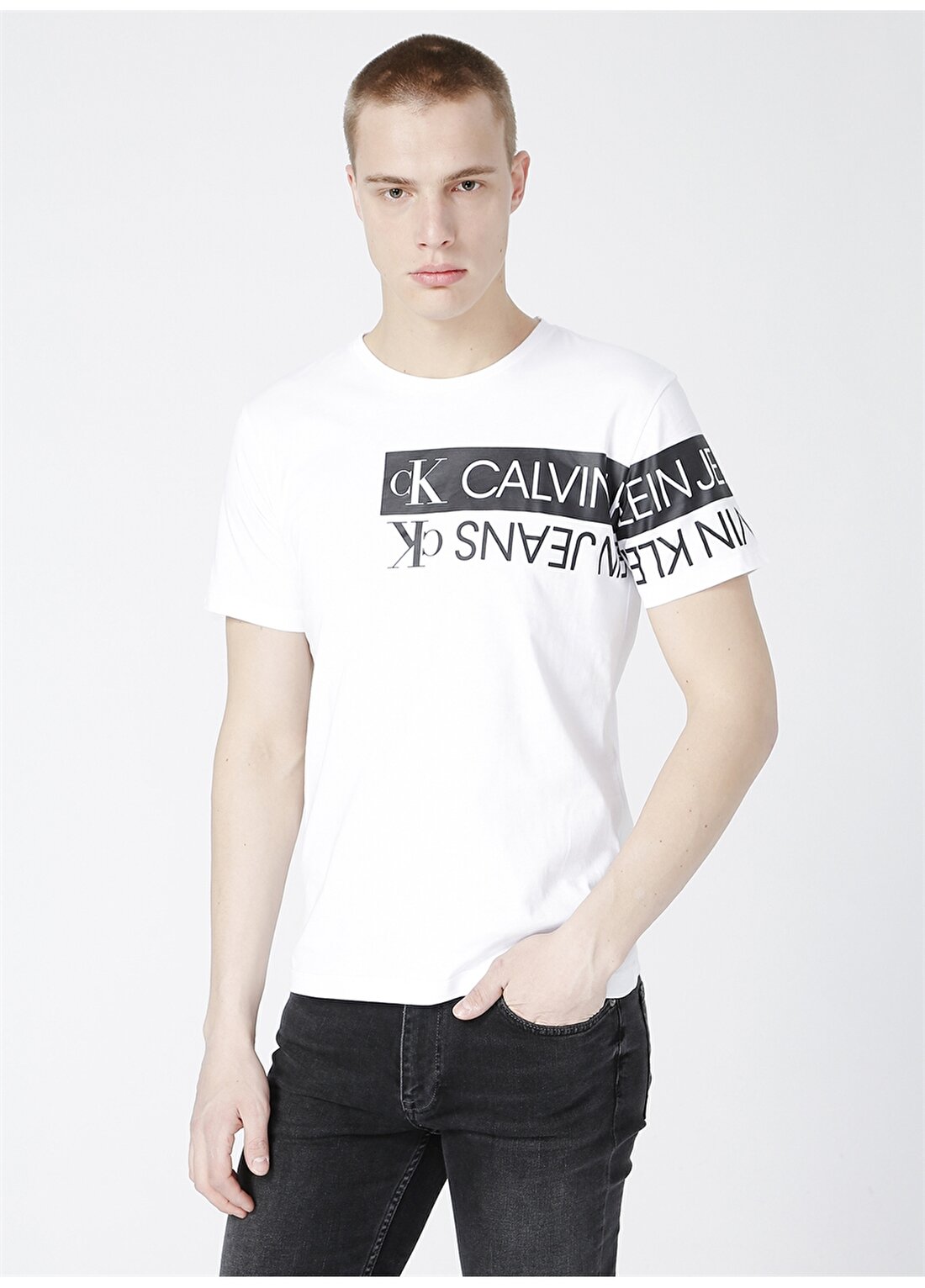 Calvin Klein Jeans Bisiklet Regular Fit Baskılı Erkek Beyaz T-Shirt J30J317086 YAF MIRROR LOGO TEE
