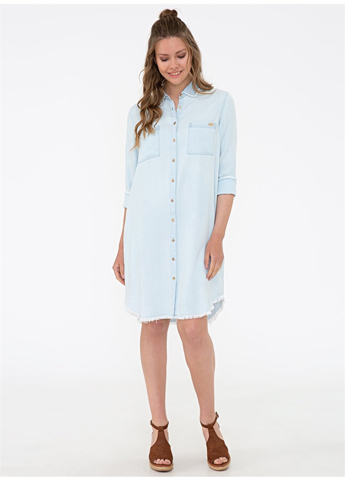 Twist Klasik Gömlek Yaka Yarım Kollu Uzun Cepli Düğmeli Açık Mavi Kadın Denim Elbise
