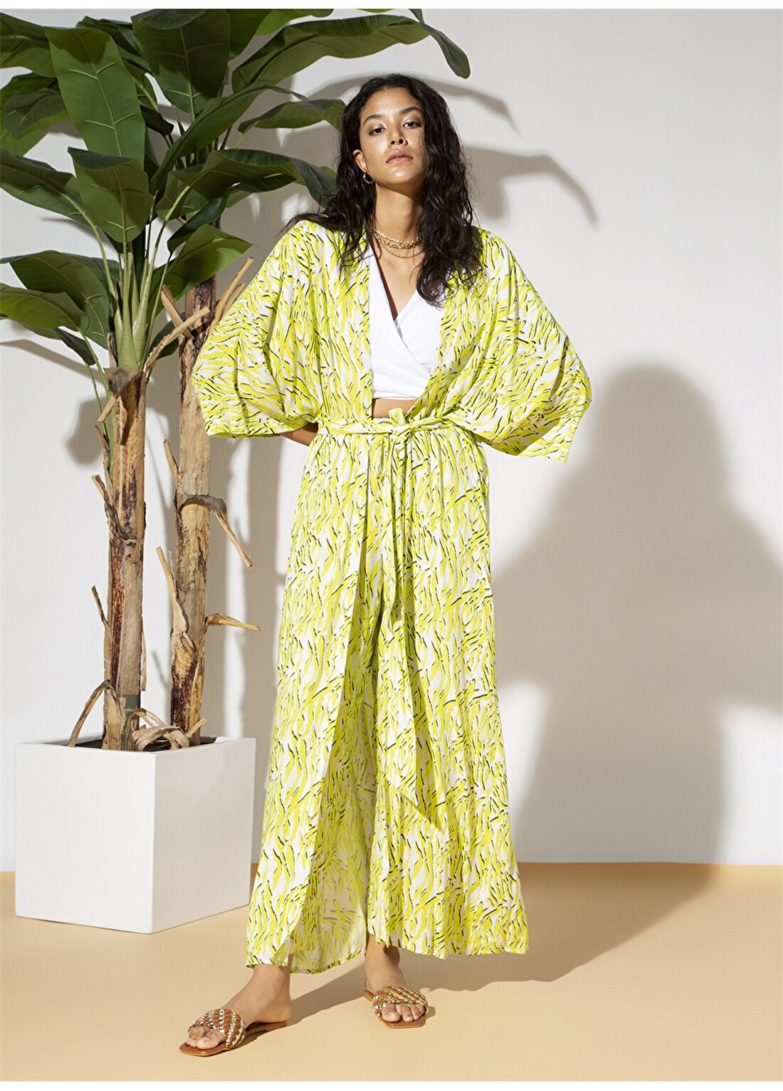 Tuvanam X Fabrika Şal Yaka Sarı Desenli Kadın Kimono
