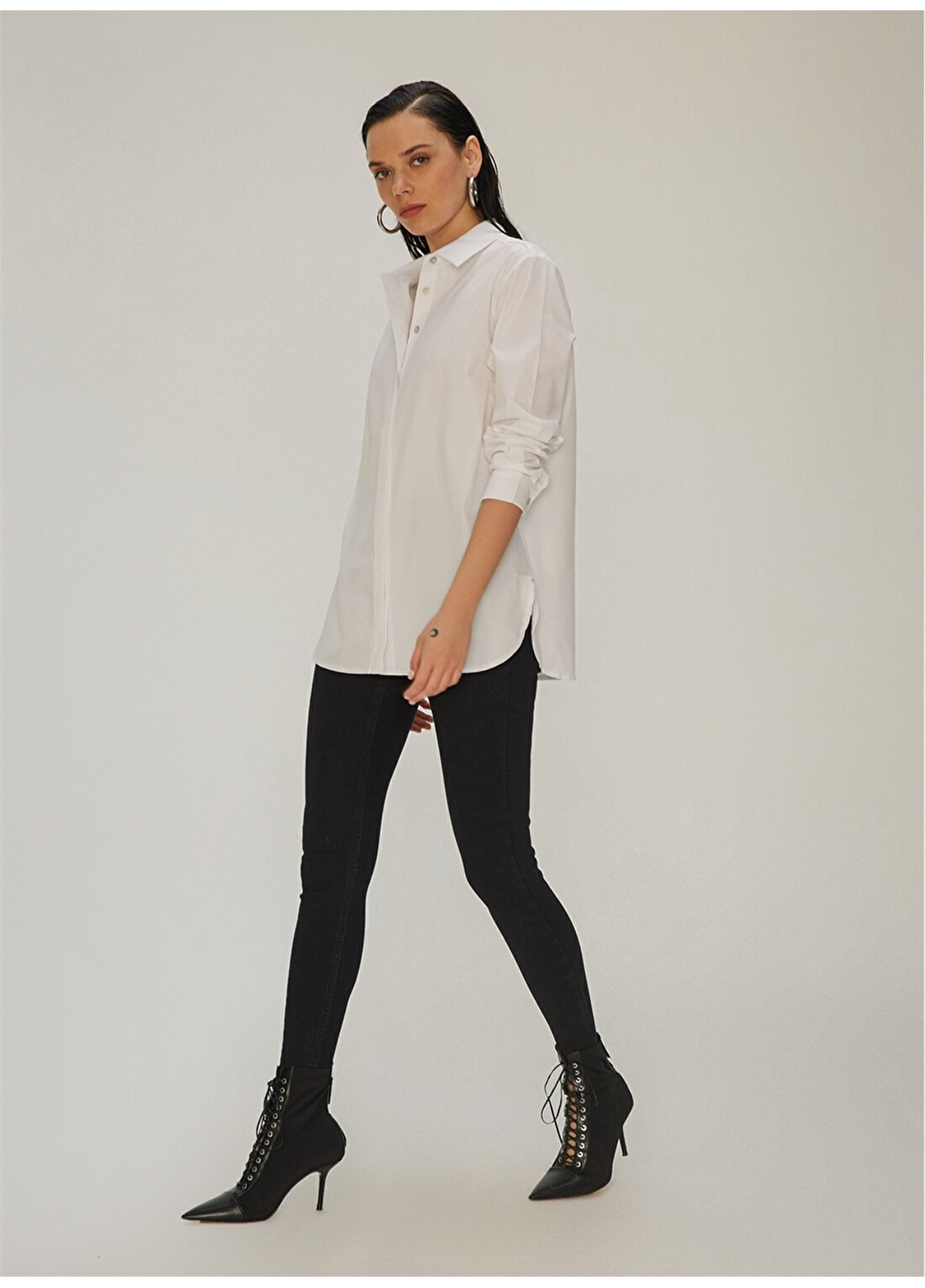 Ng Style Klasik Yaka Uzun Kollu Düğmelibeyaz Kadın Gömlek