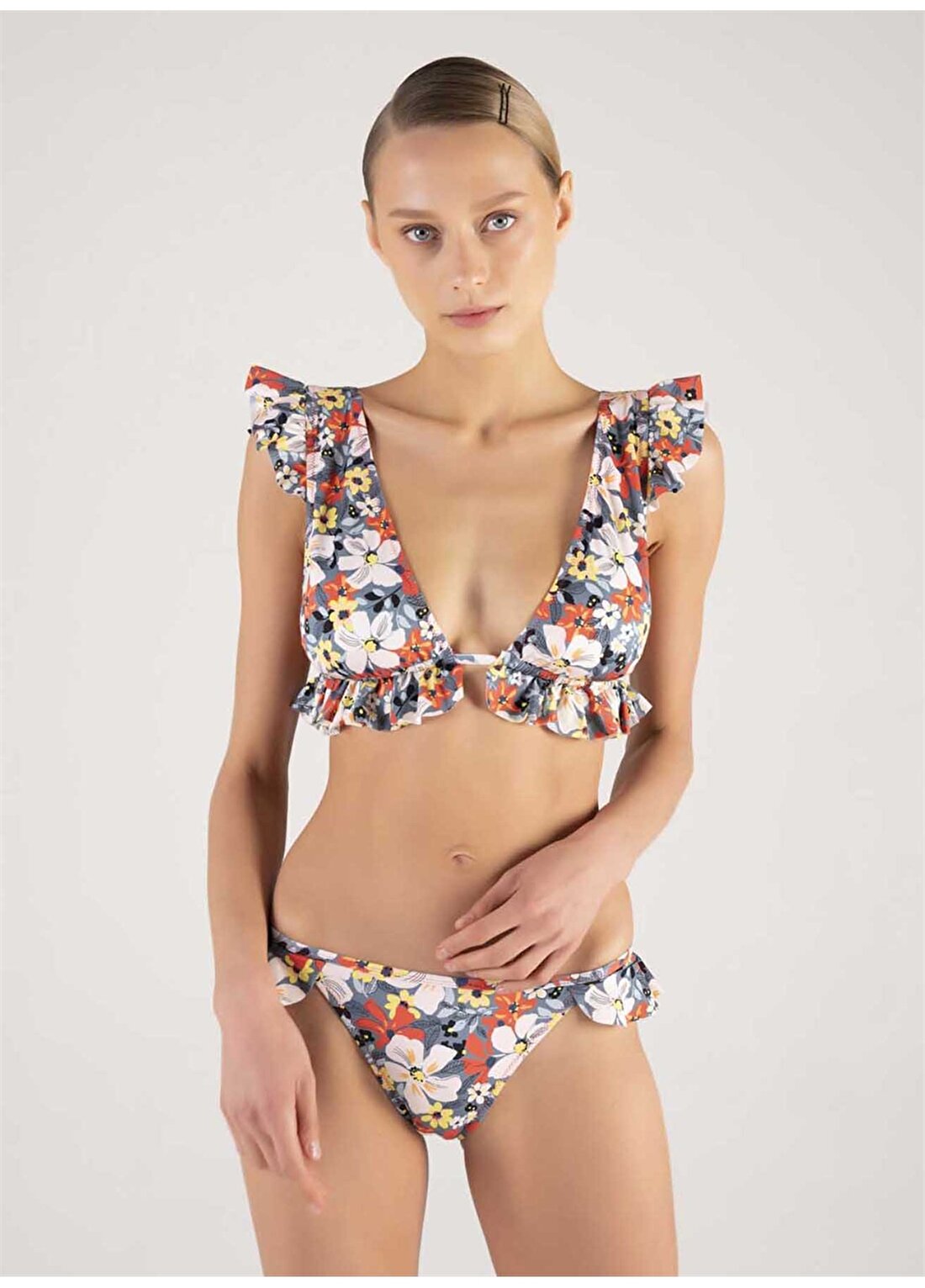 Shikoo Bonesta Üçgen V Yaka Fırfırlı Veçiçek Desenli Bikini