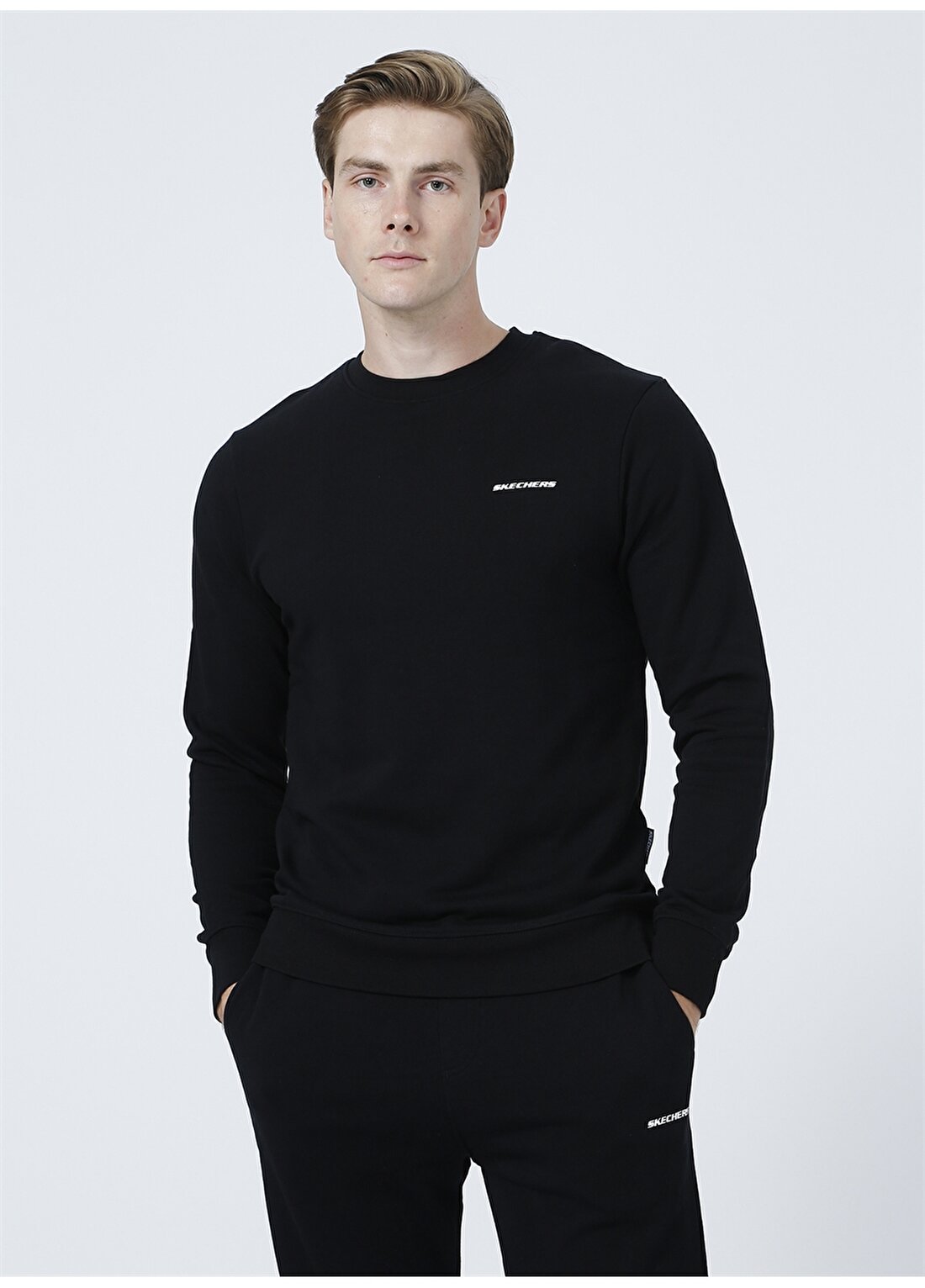 Skechers O Yaka Siyah Erkek Sweatshirt S212265-001 New Basics M Sweatshirt