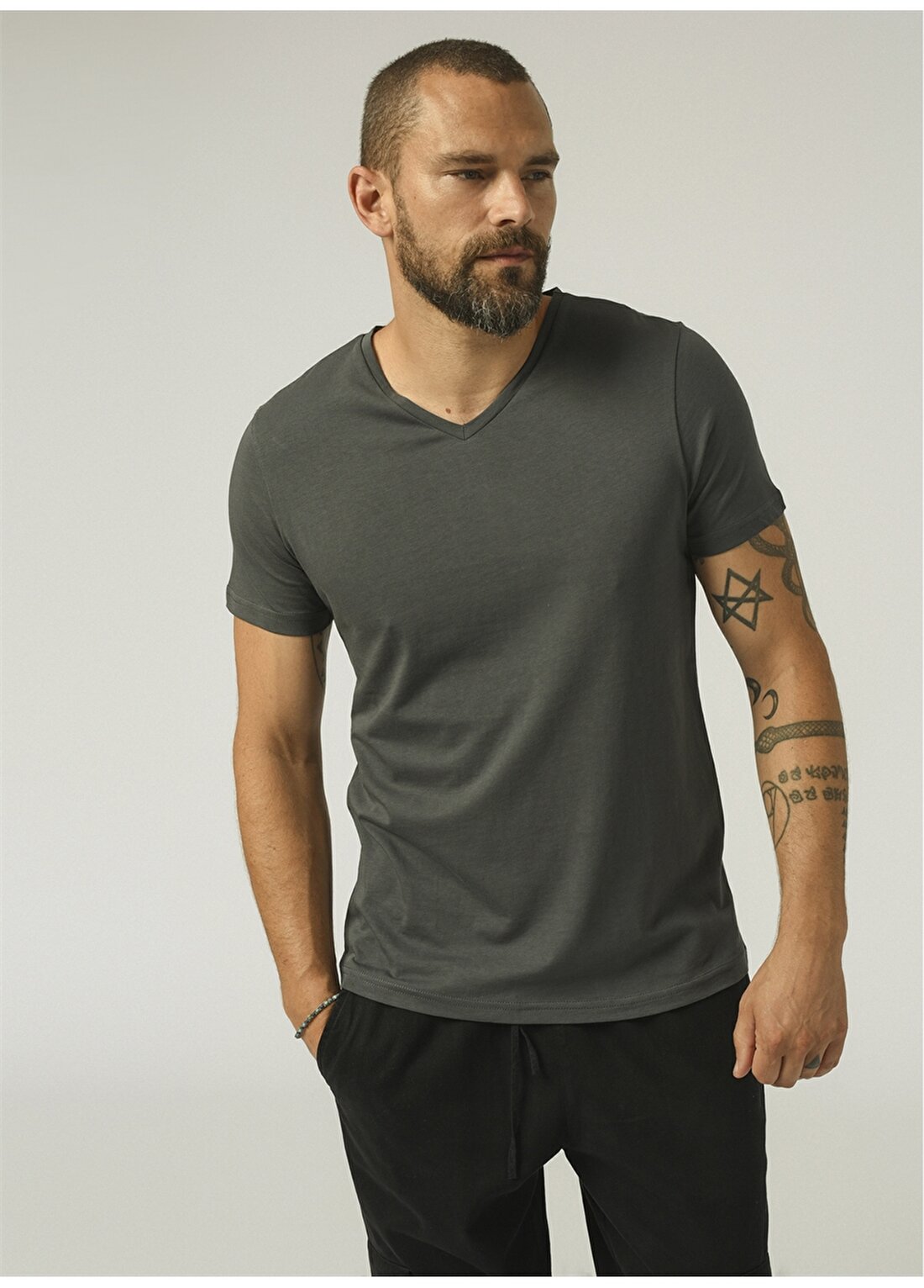 People By Fabrika V Yaka Kısa Kollu Düz Antrasit Erkek T-Shirt
