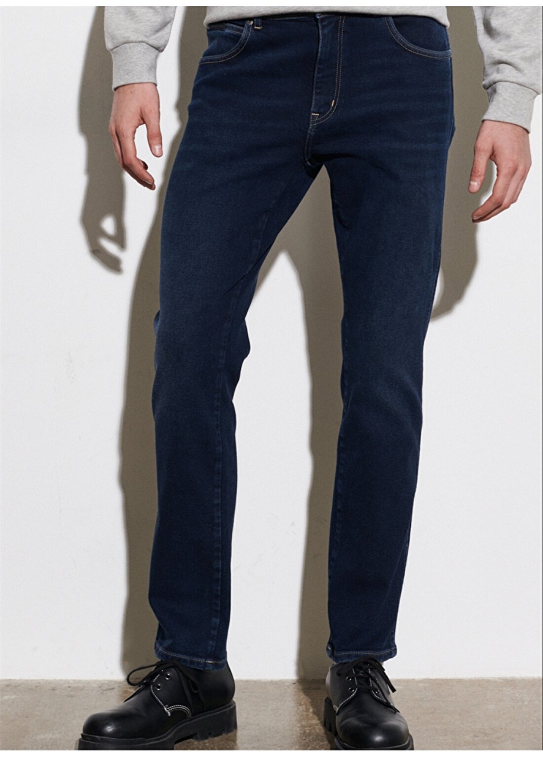 Wrangler Texas Slim Erkek Normal Bel Slim Fit Denim Pantolon W12S001397-397