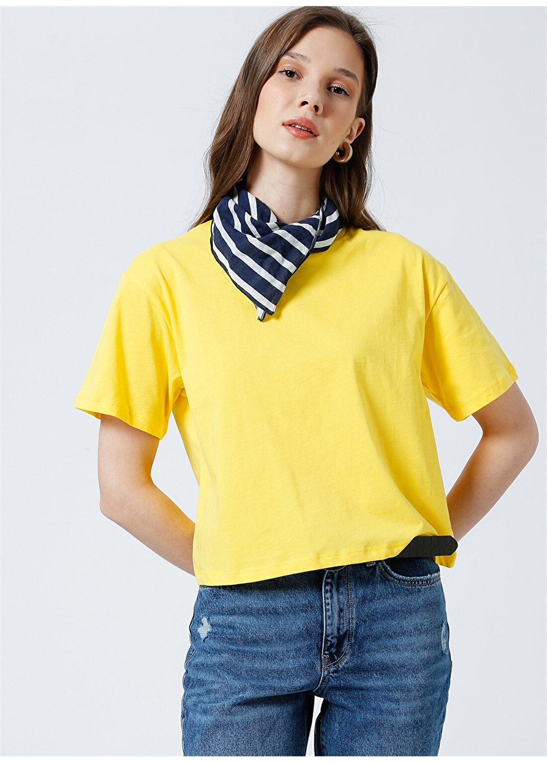 Fabrika K-Abella Bisiklet Yaka Crop Düz Sarı Kadın T-Shirt