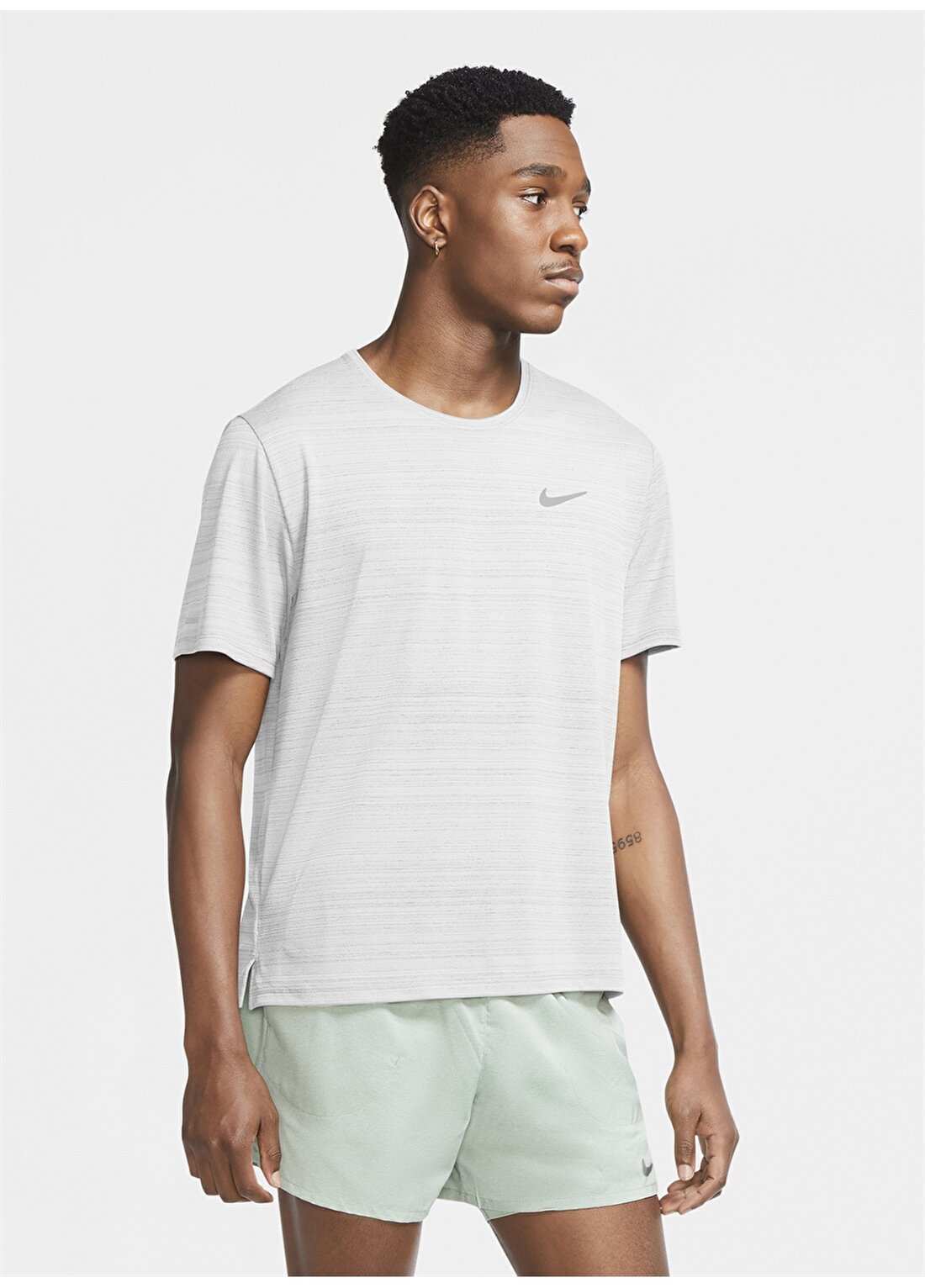 Nike Cu5992-100 Dri-Fit Miler Bisiklet Yaka Normal Kalıp Düz Beyaz Erkek T-Shirt