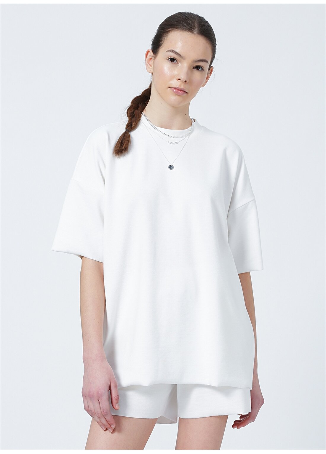 Black On Black K-Henan Dik Yaka Regular Fit Düz Beyaz Kadın Sweatshirt
