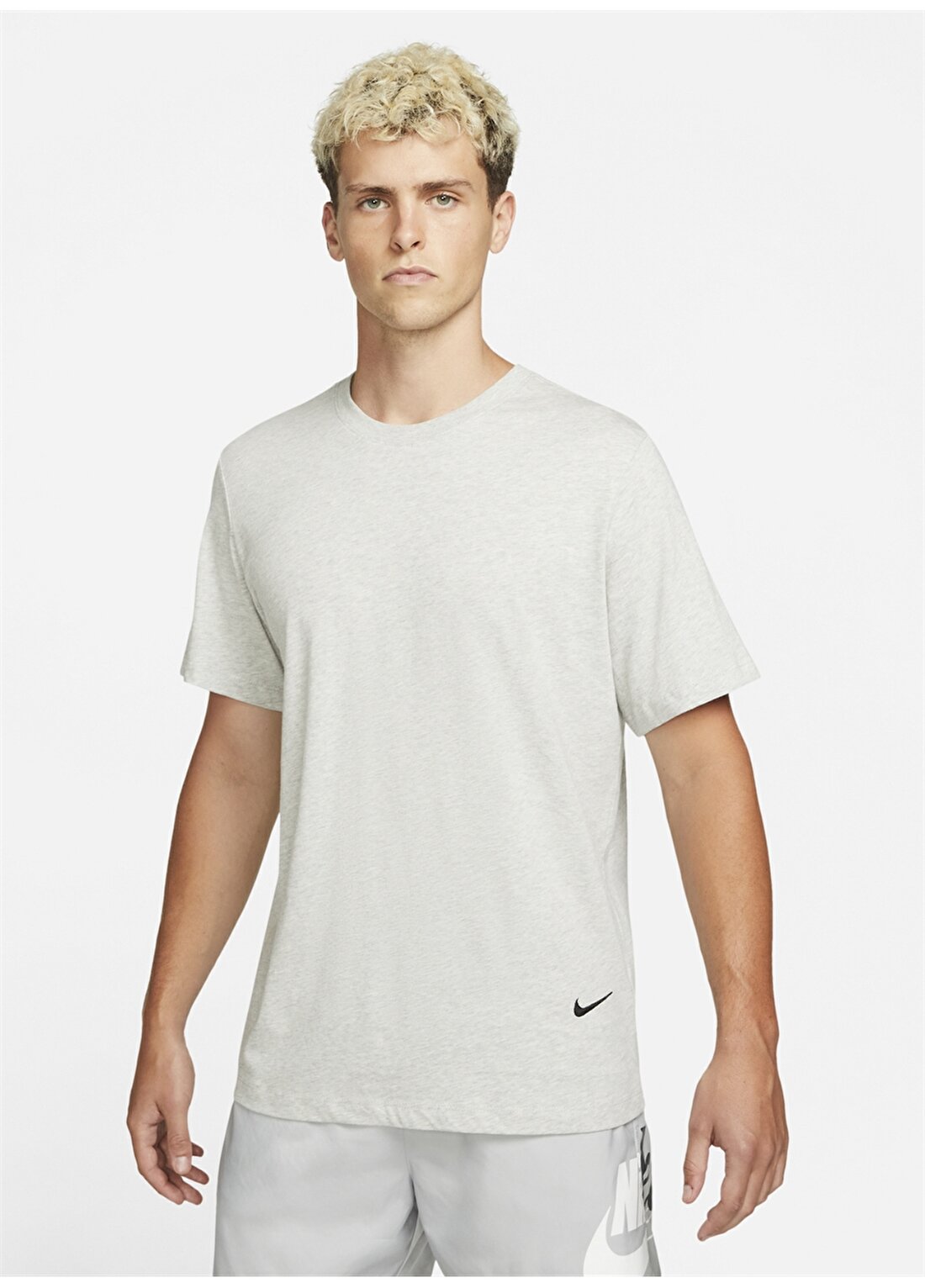 Nike Dm2386-050 M Nsw Tee Sustainability Bisiklet Yaka Normal Kalıp Düz Açık Gri Erkek T-Shirt