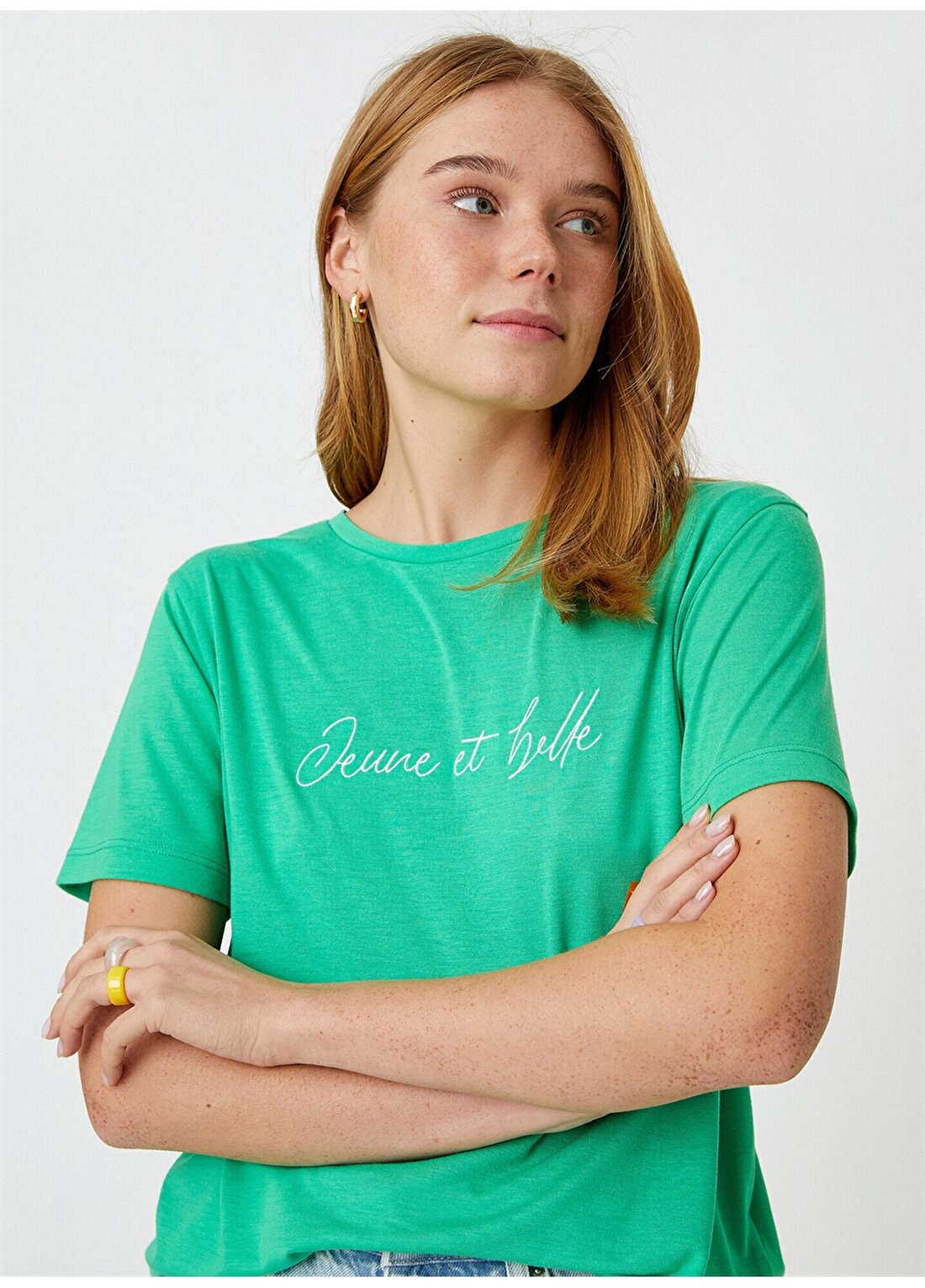 Koton 2SAK50078EK Yuvarlak Yaka Kısa Kollu Normal Kalıp Yeşil Kadın T-Shirt