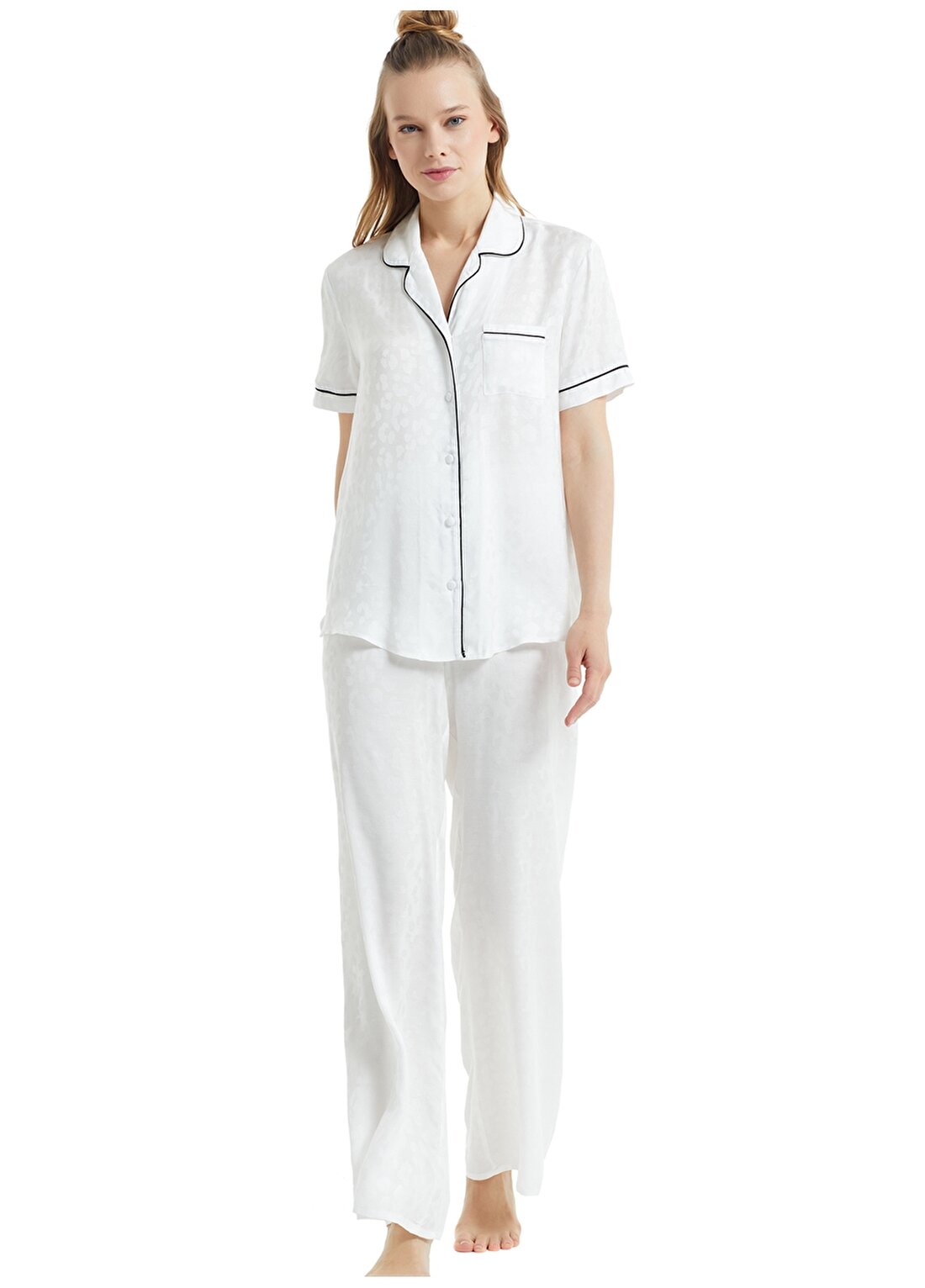 Blackspade 60072 Gömlek Yaka Kısa Kollu Lastikli Standart Kalıp Düz Beyaz Kadın Pijama Takımı