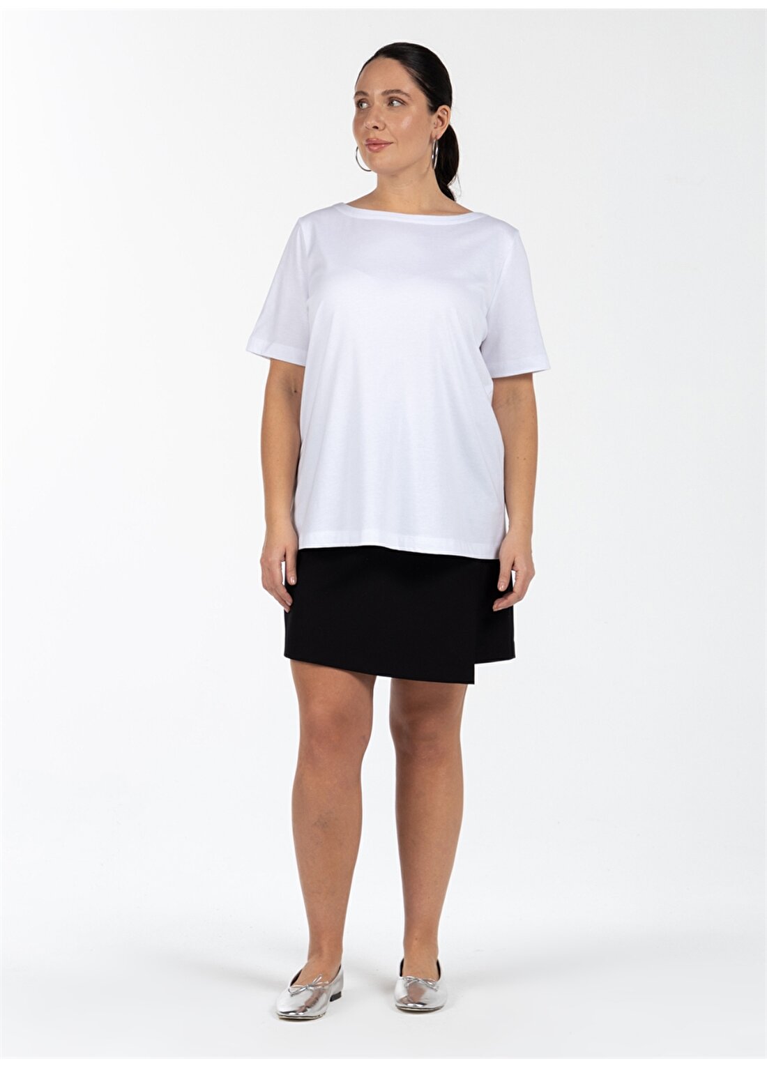 Luokk Jenny Yuvarlak Yaka Rahat Kalıp Düz Beyaz Kadın T-Shirt