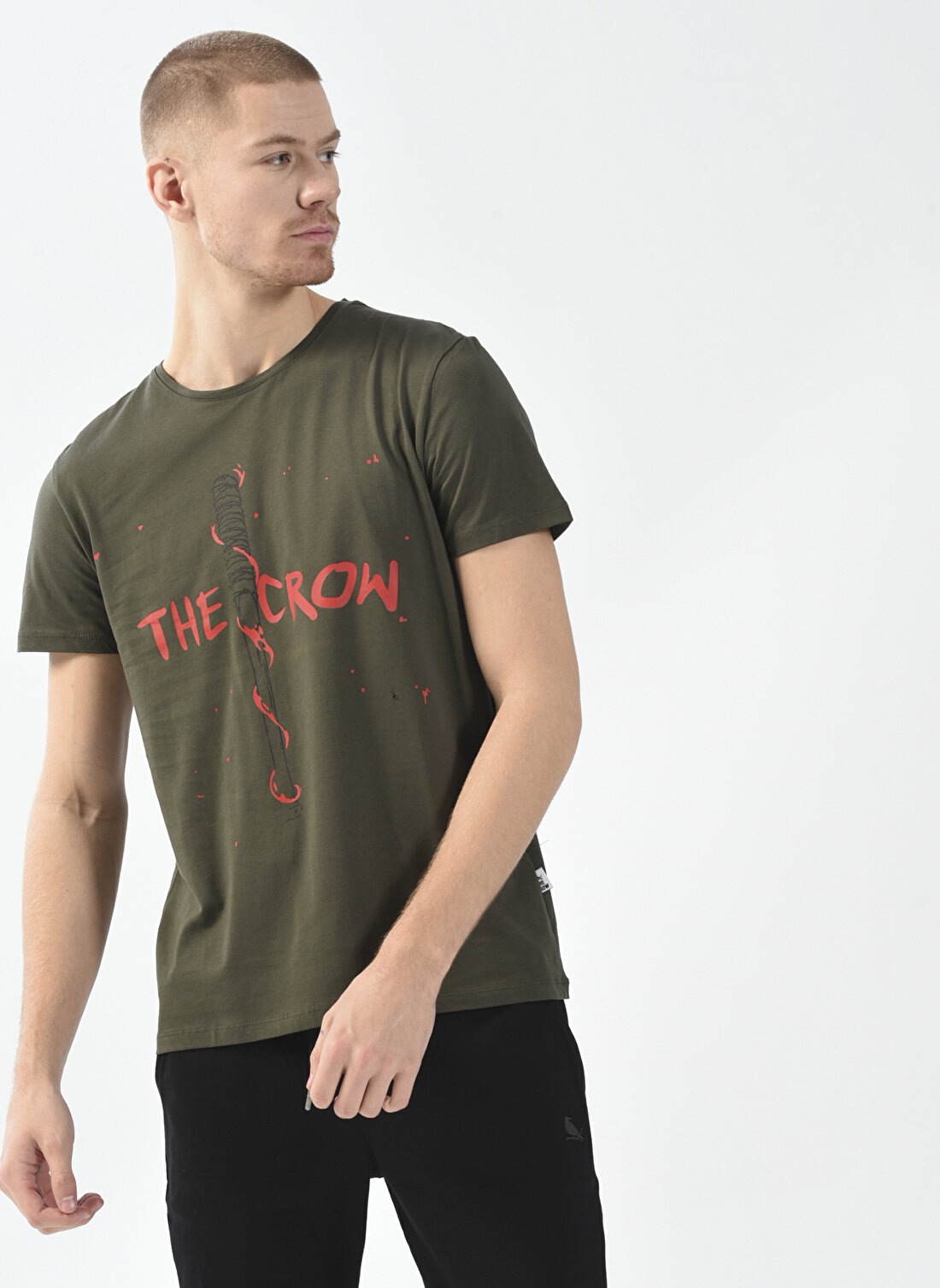 The Crow Bisiklet Yaka Baskılı Yağ Yeşili Unisex T-Shirt BAT