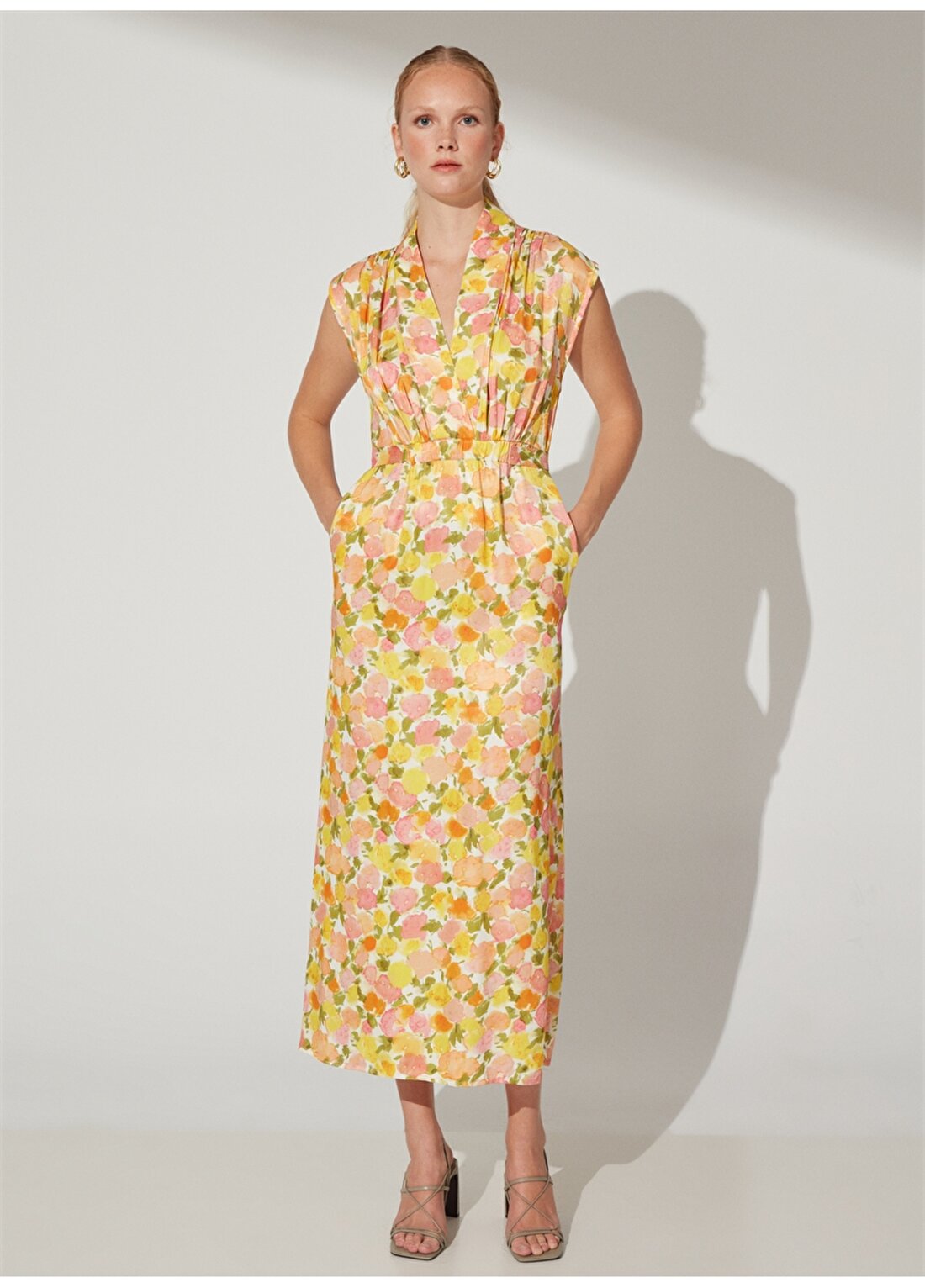Fabrika Comfort V Yaka Desenli Çok Renkli Midi Kadın Elbise CM-LISIAN
