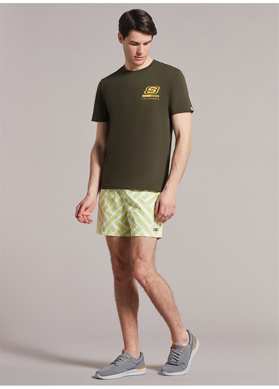 Skechers Normal Yeşil Erkek Şort S231384-299 M Swimwear Printed 5 In