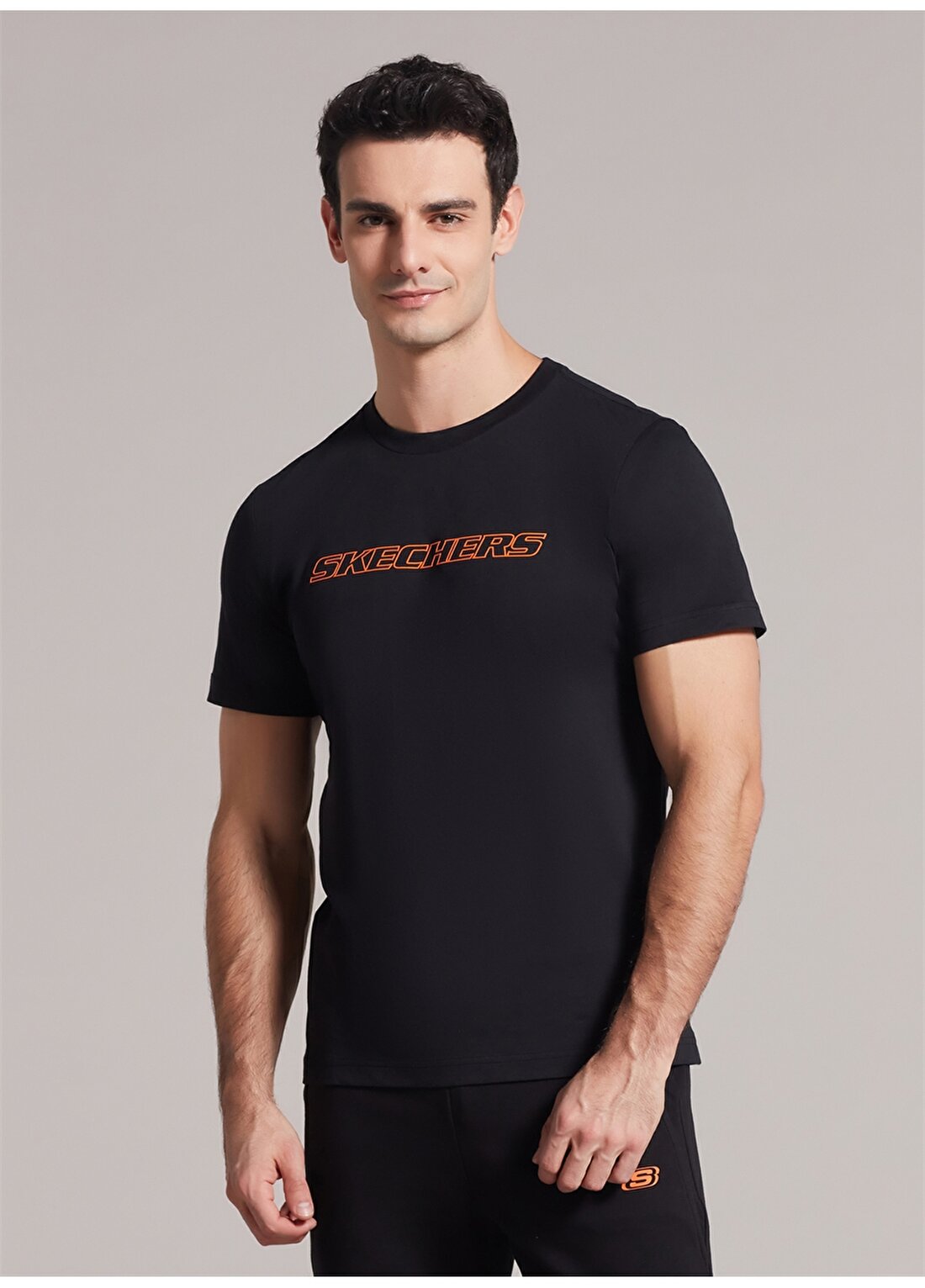 Skechers Yuvarlak Yaka Düz Siyah Erkek T-Shirt S202243-001 M Big Logo T-Shirt