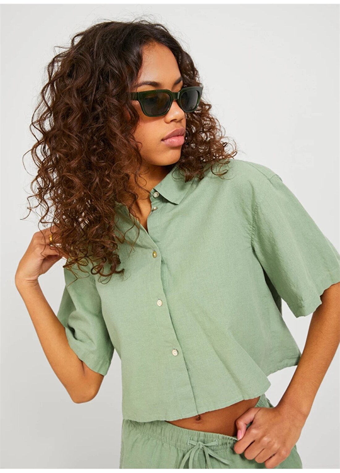 JJXX Normal Gömlek Yaka Açık Yeşil Kadın Gömlek 12231335