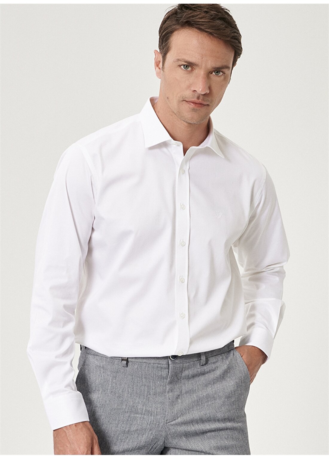 Beymen Business Regular Fit Klasik Yaka Düz Beyaz Erkek Gömlek 4B2000000013