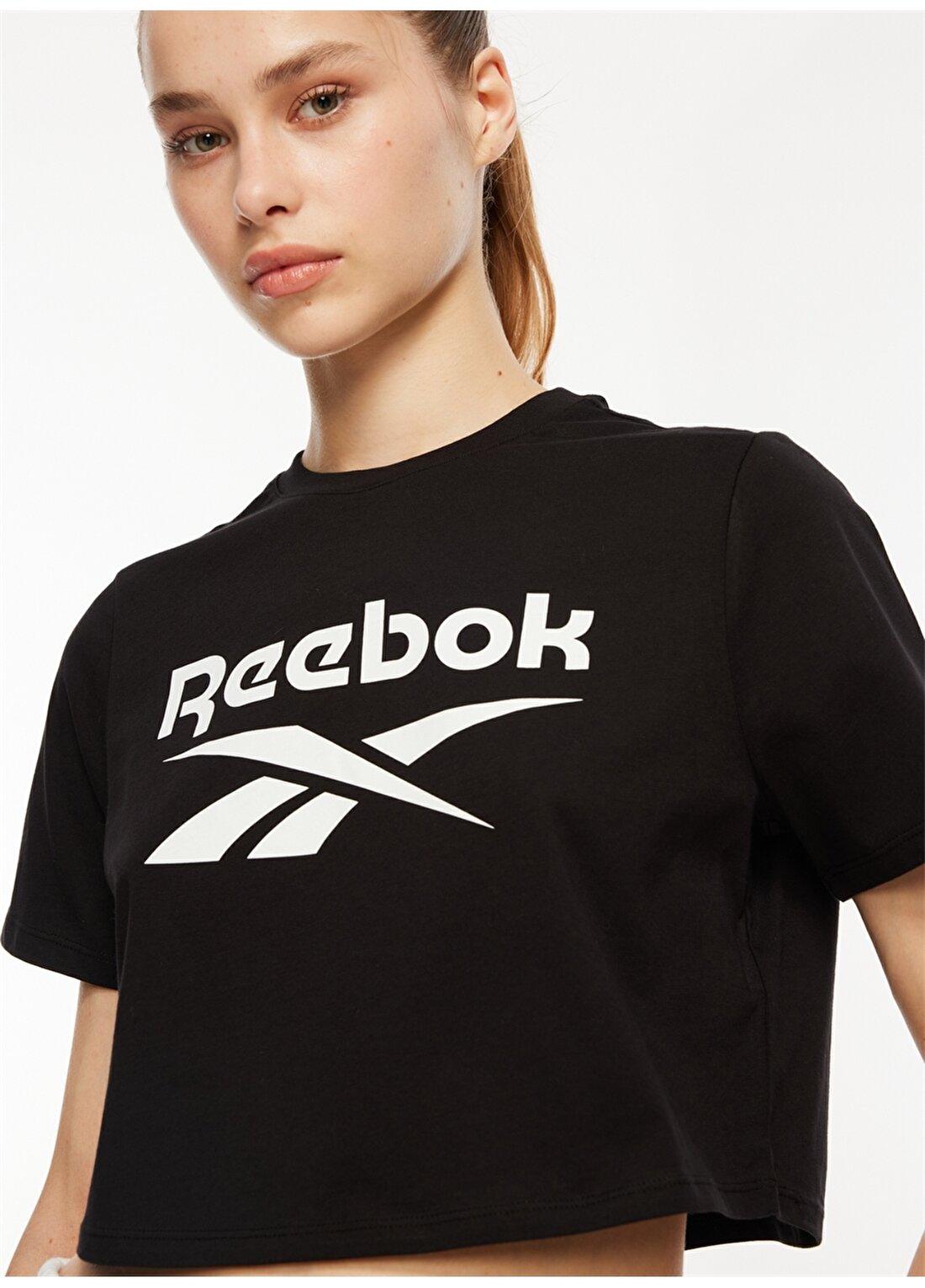 Reebok 100034775 REEBOK ID T-SHIRT Siyah Kadın Yuvarlak Yaka Standart Fit T-Shirt