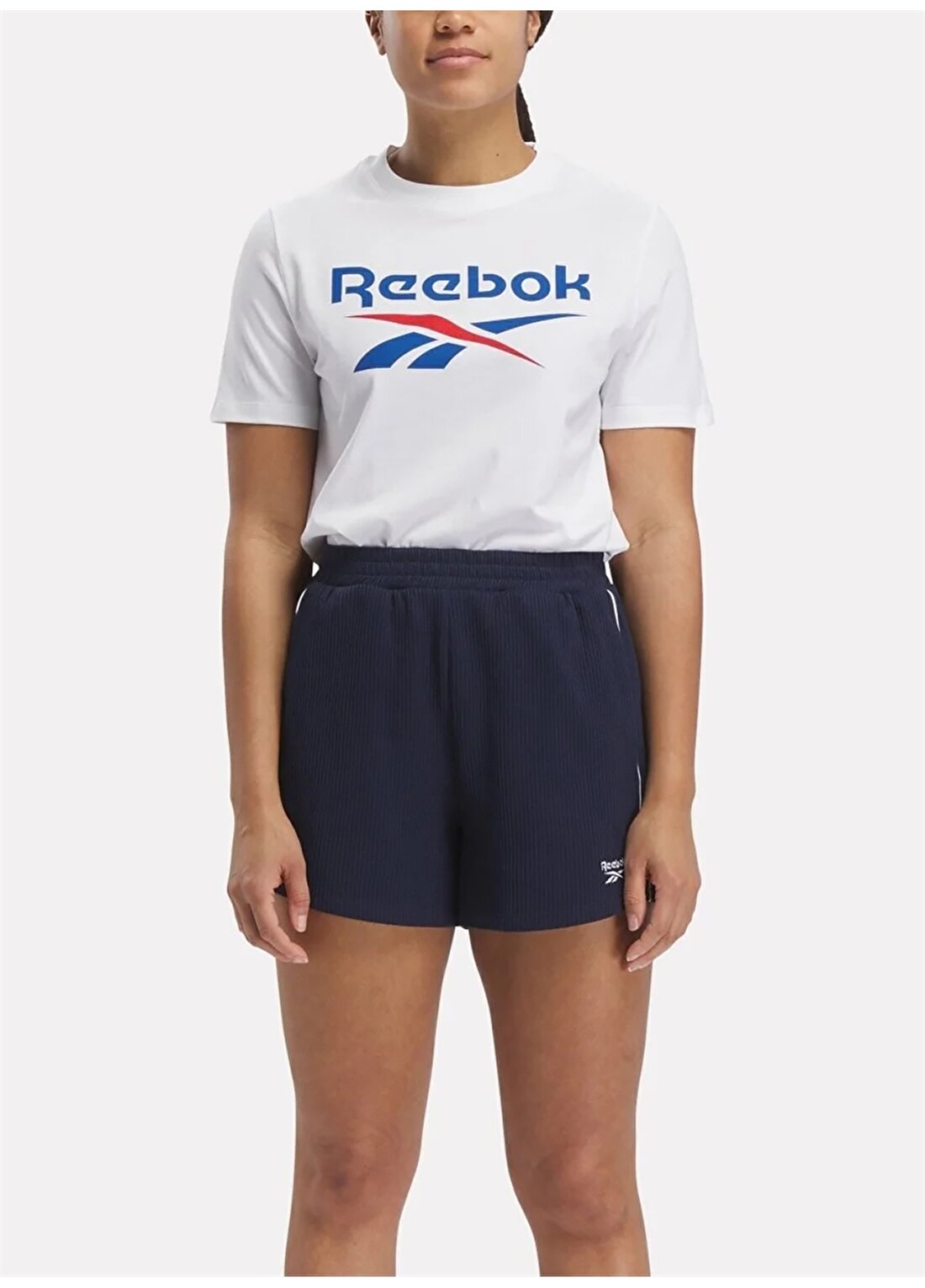 Reebok Beyaz Kadın Yuvarlak Yaka T-Shirt IM4087