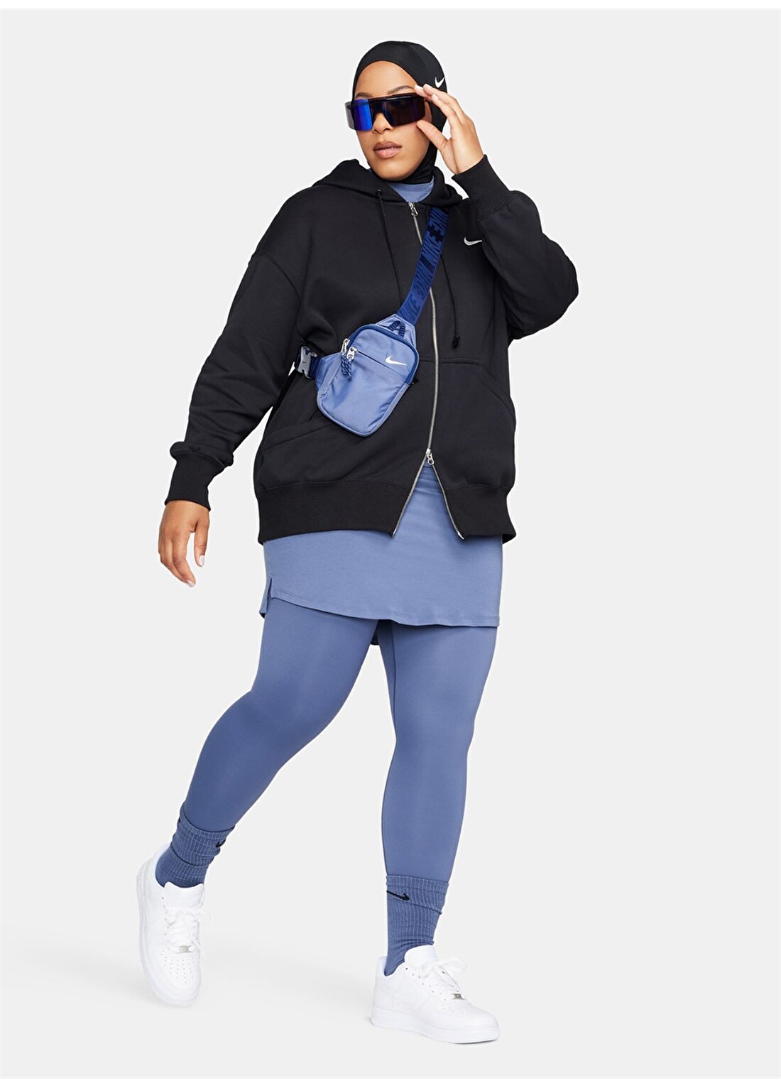 Nike Siyah Kadın Kapüşon Yaka Zip Ceket DQ5758-010-W NSW PHNX FLC FZ OS HOO