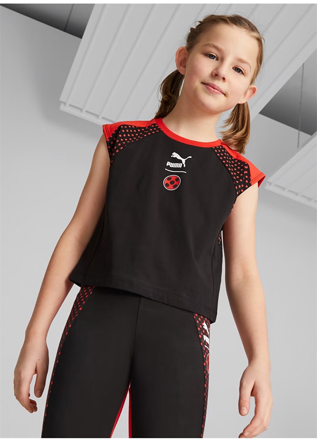 Puma Siyah - Kırmızı Kız Bebek Bisiklet Yaka Desenli T-Shirt 53868401