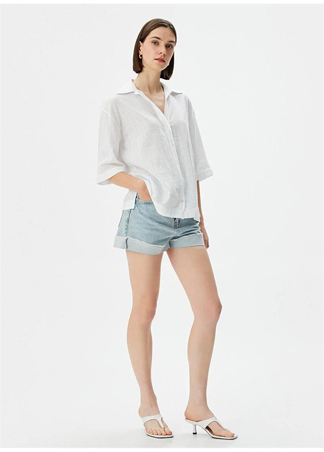 Koton Regular Fit Gömlek Yaka Beyaz Kadın Gömlek 4SAK60022PW