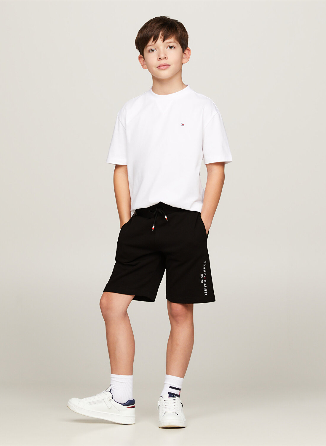 Tommy Hilfiger Lastikli Bel Normal Siyah Erkek Şort ESSENTIAL SWEATSHORTS