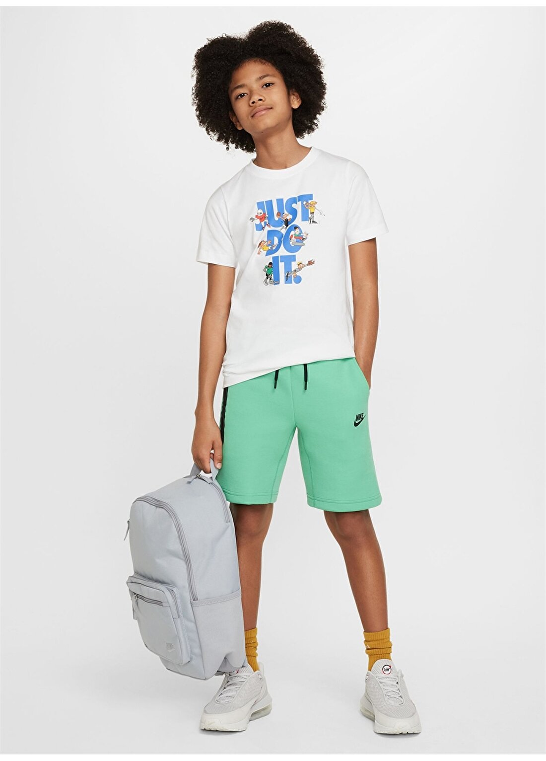 Nike Baskılı Beyaz Erkek T-Shirt FN9667-100-K NSW TEE JDI MULTI SPRT