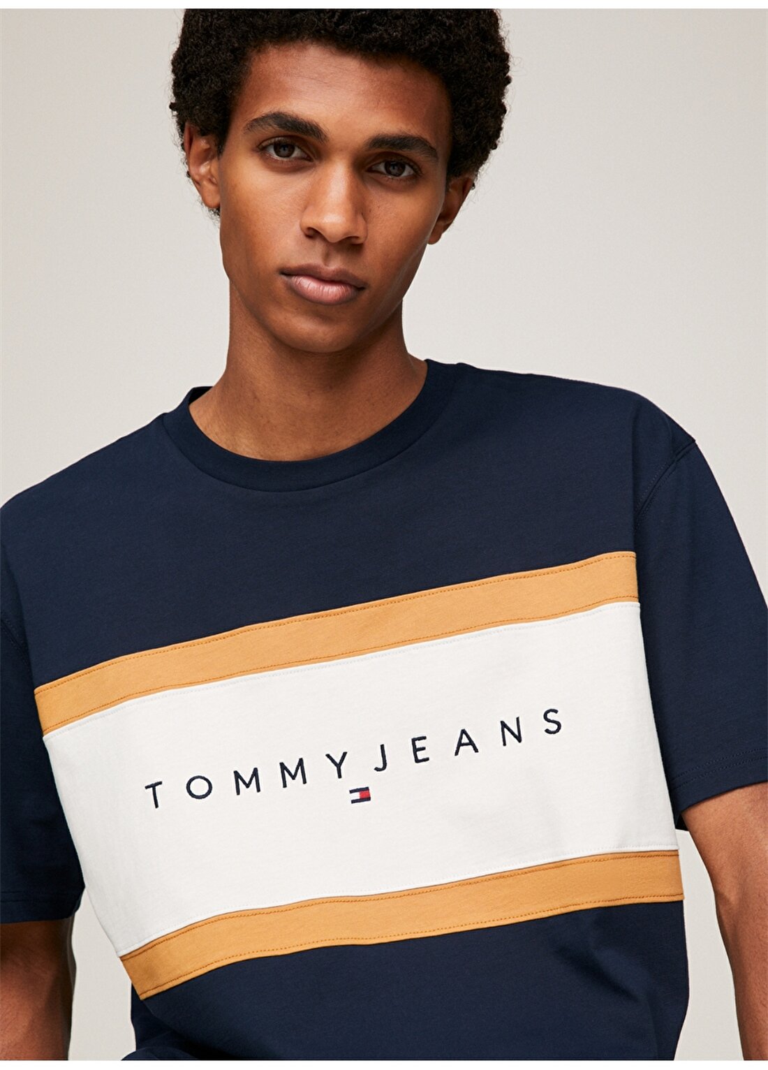 Tommy Jeans Çizgili Lacivert Erkek T-Shirt DM0DM18427C1G