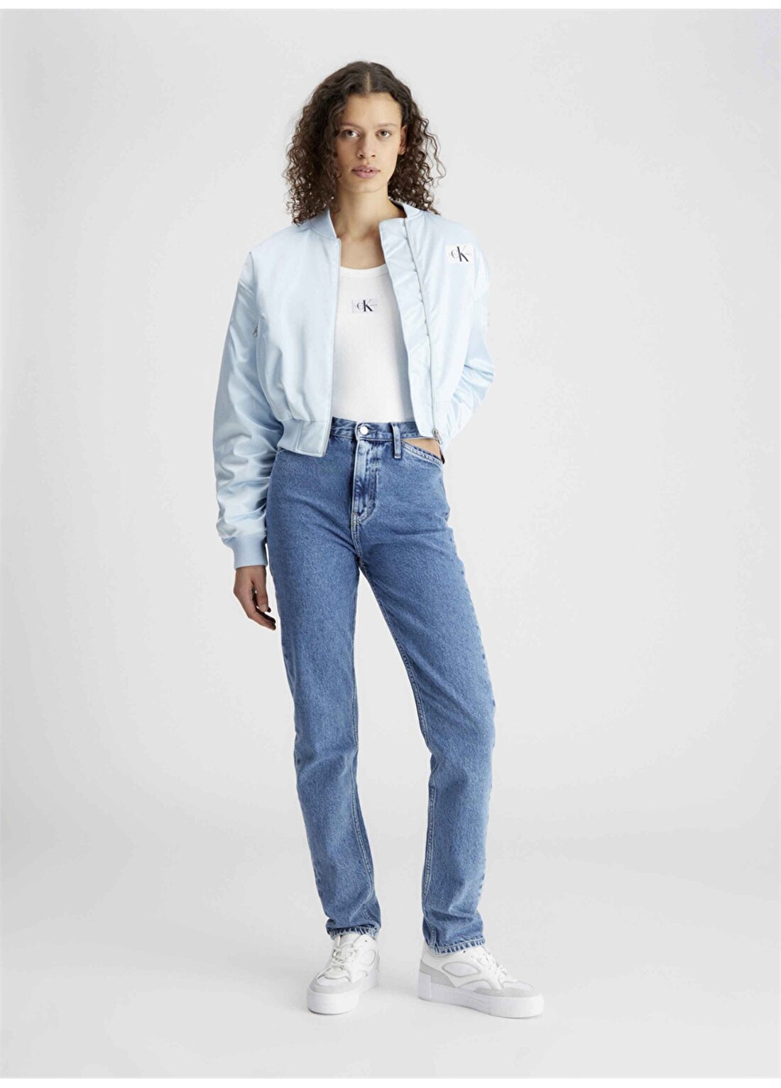Calvin Klein Jeans Yüksek Bel Düz Paça Normal Açık Mavi Kadın Denim Pantolon J20J2224331AA