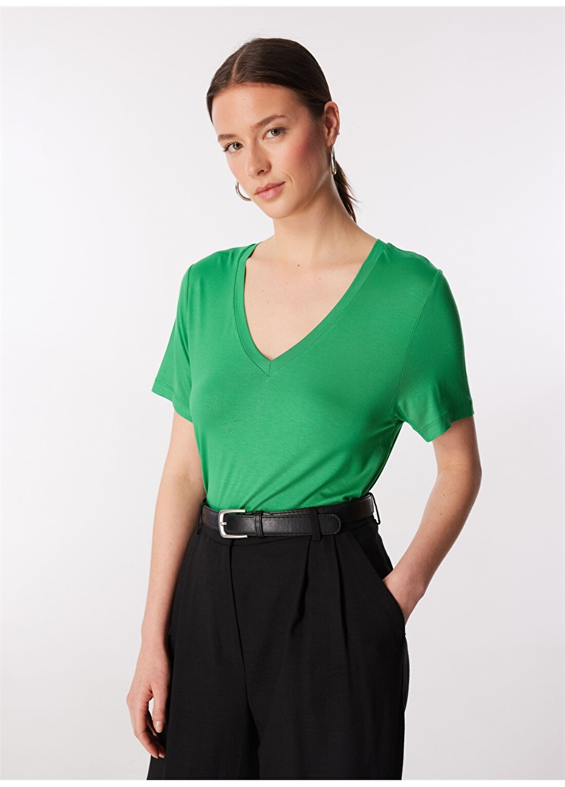 Faik Sönmez V Yaka Yeşil Kadın T-Shirt U68027