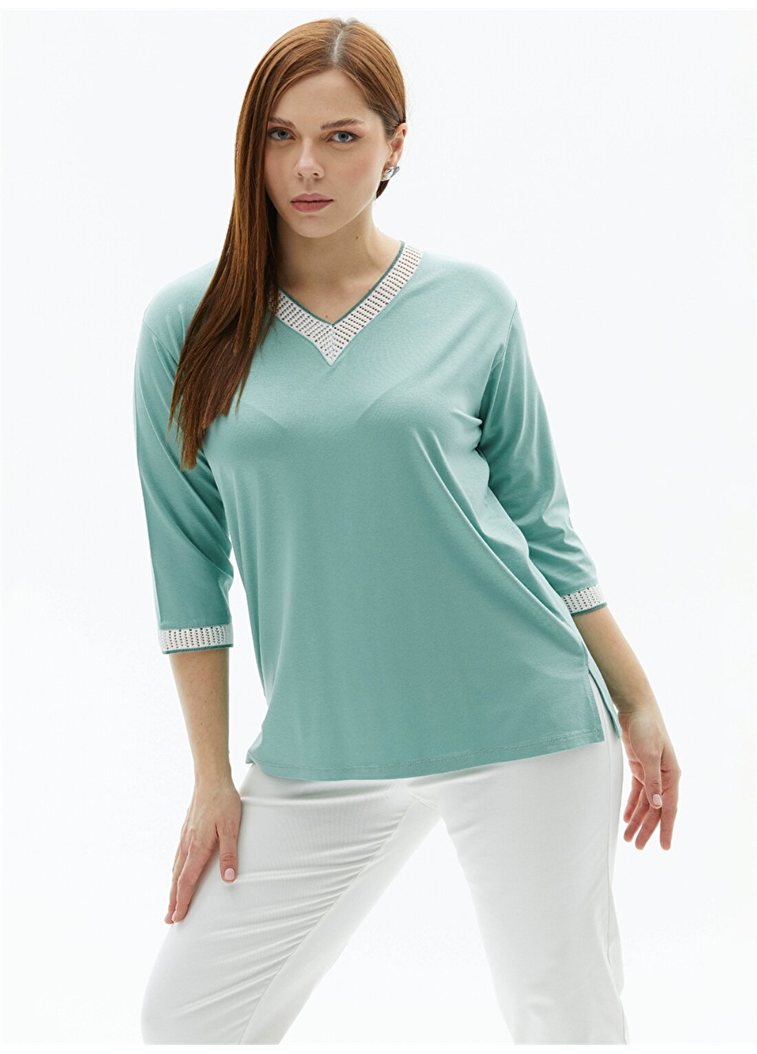 Selen V Yaka Düz Yeşil Kadın Bluz 24YSL8841-BB