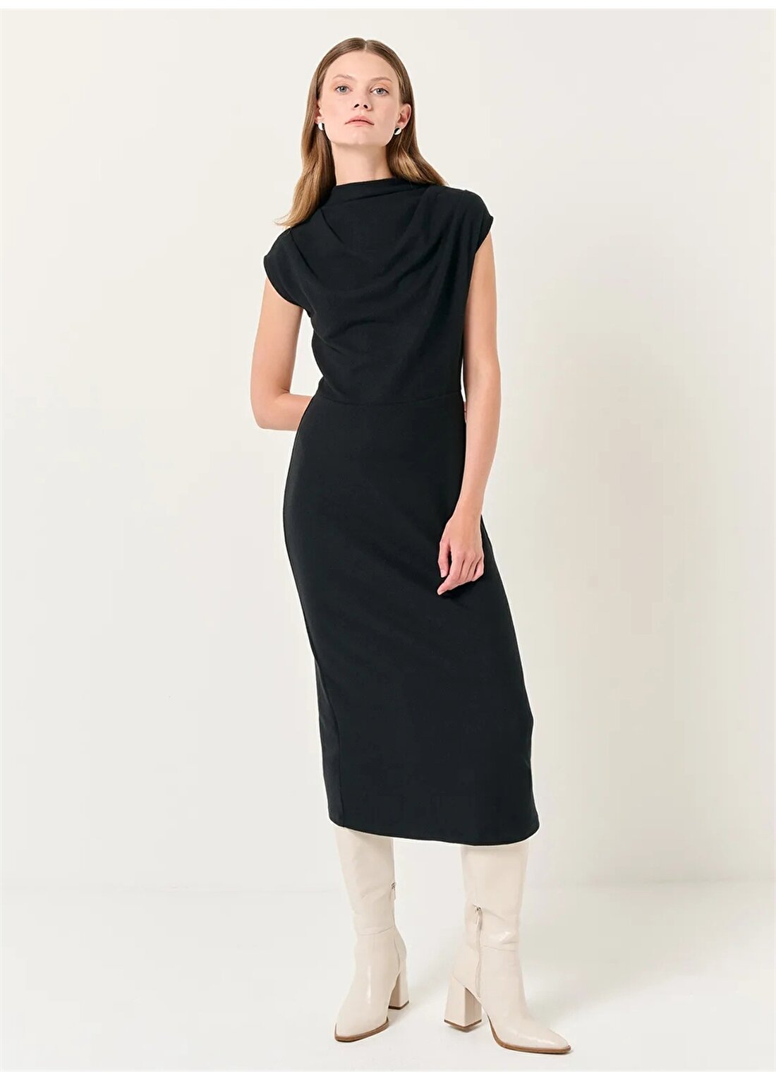 Wrangler Siyah Kadın Kare Yaka Regular Fit Keten Elbise W241610001