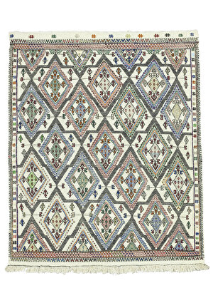 Humeyn Geometrik Tasarımlı Yün Kilim 131x157 cm