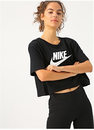 Nike Sportswear Essential Kısa Kadın T-Shirt