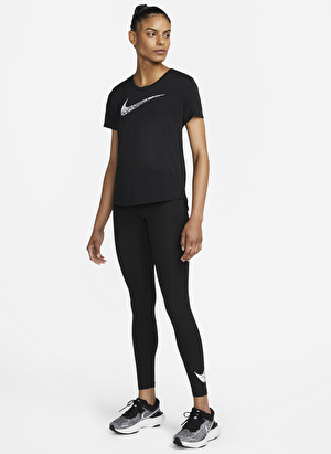 Nike Siyah Bisiklet Yaka Kadın T-Shirt DM7777-010 W NK SWOOSH RUN SS TOP 