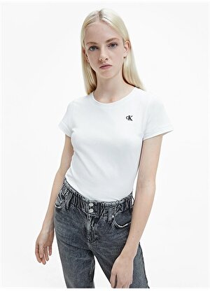Calvin Klein Jeans Bisiklet Yaka   Normal Kalıp  Beyaz Kadın T-Shirt J20J212883YAF Beyaz T-shirt