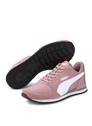 Puma Beyaz - Gri Kadın Lifestyle Ayakkabi 36527834 ST Runner v2 NL Foxglove