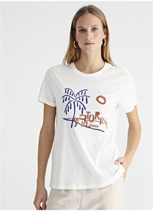 Fabrika Comfort Bisiklet Yaka Nakışlı Beyaz Kadın T-Shirt CM-VANCE