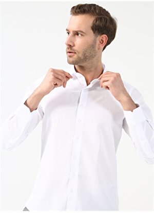 Süvari Klasik Yaka Armürlü Beyaz Erkek Gömlek GM2024700364