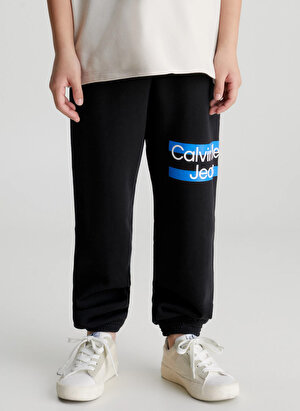 Calvin Klein Siyah Erkek Çocuk Lastikli Uzun Baskılı Pantolon IB0IB01591BEH  